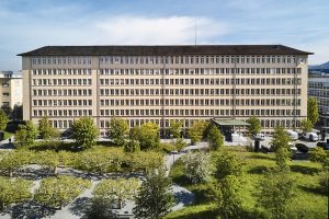 Stadtverwaltung Zug Landis % Gyr Verwatltungsgebäude